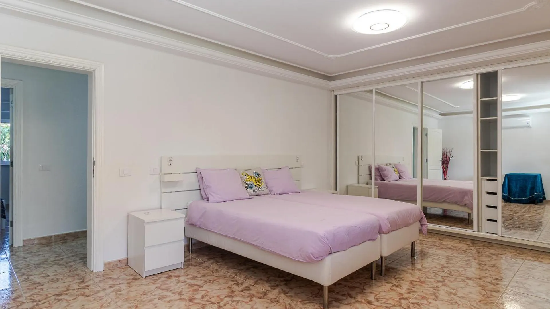 Flatguest Sonneland Suite San Bartolomé 0*,  西班牙