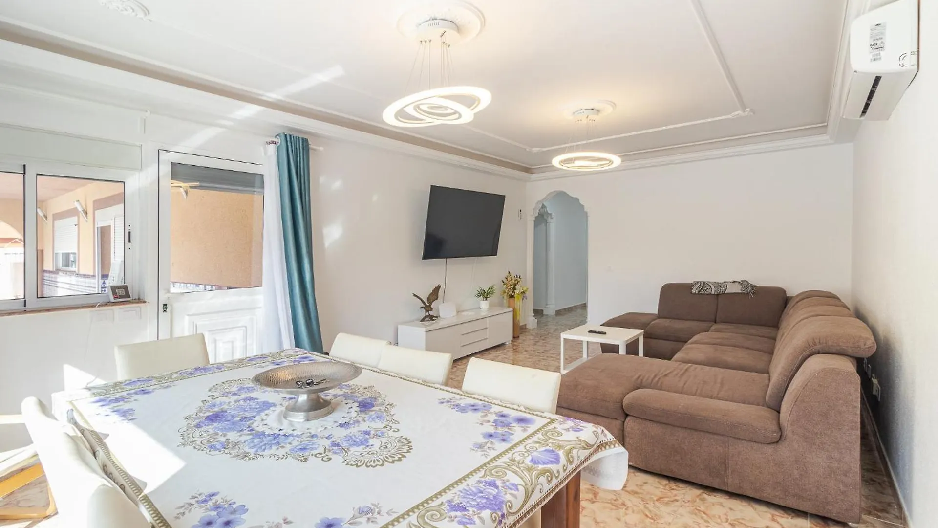 Flatguest Sonneland Suite San Bartolomé 木屋