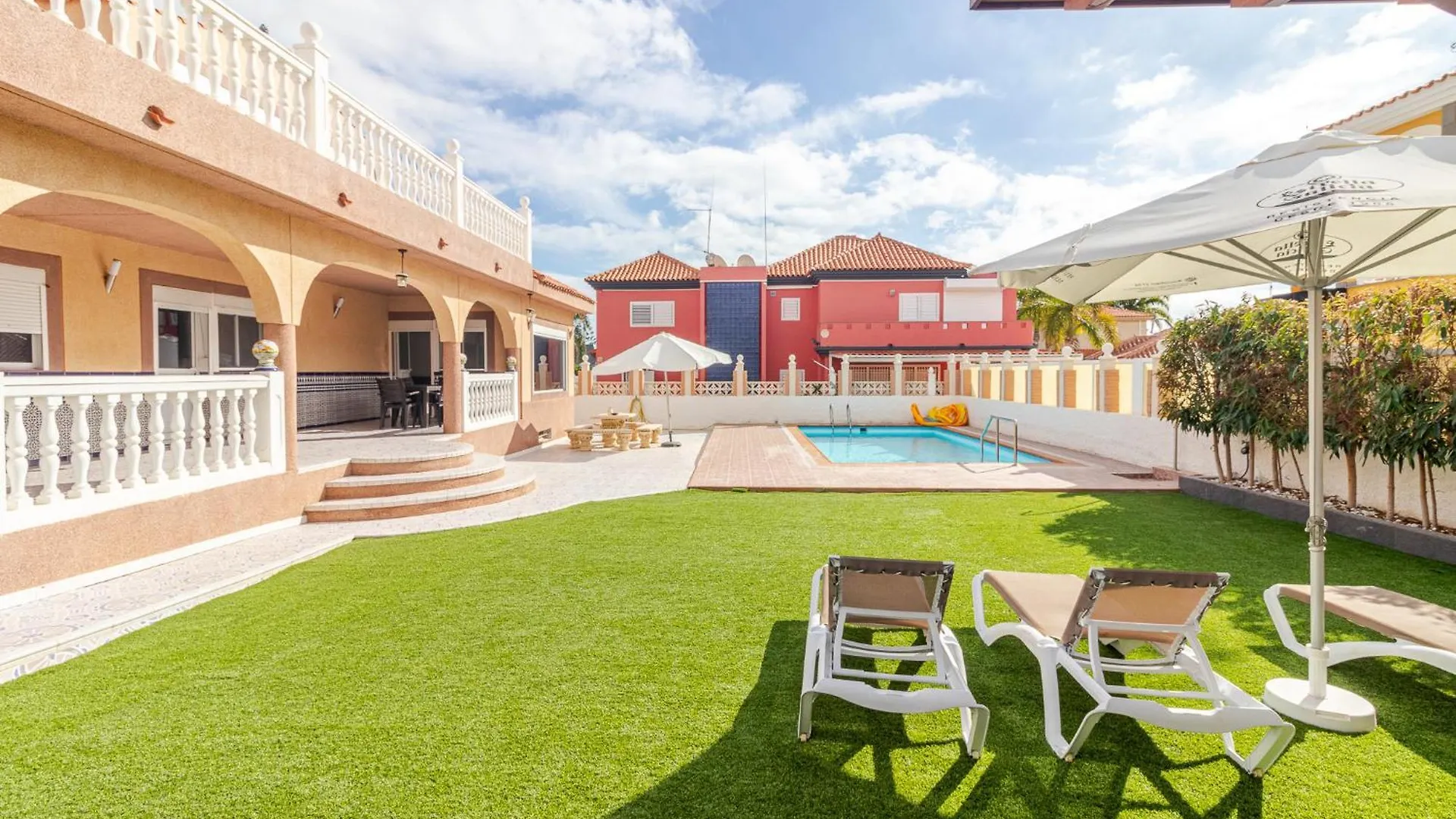 Flatguest Sonneland Suite San Bartolomé 0*,