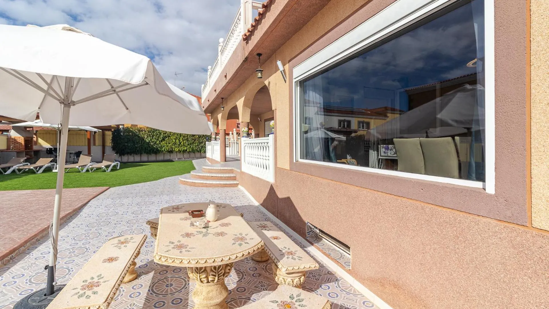 Flatguest Sonneland Suite San Bartolome de Tirajana